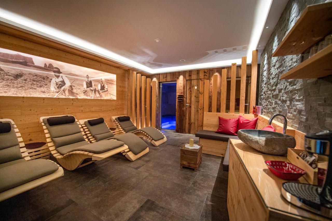 Apartments La Rives Santa Cristina Val Gardena Dış mekan fotoğraf