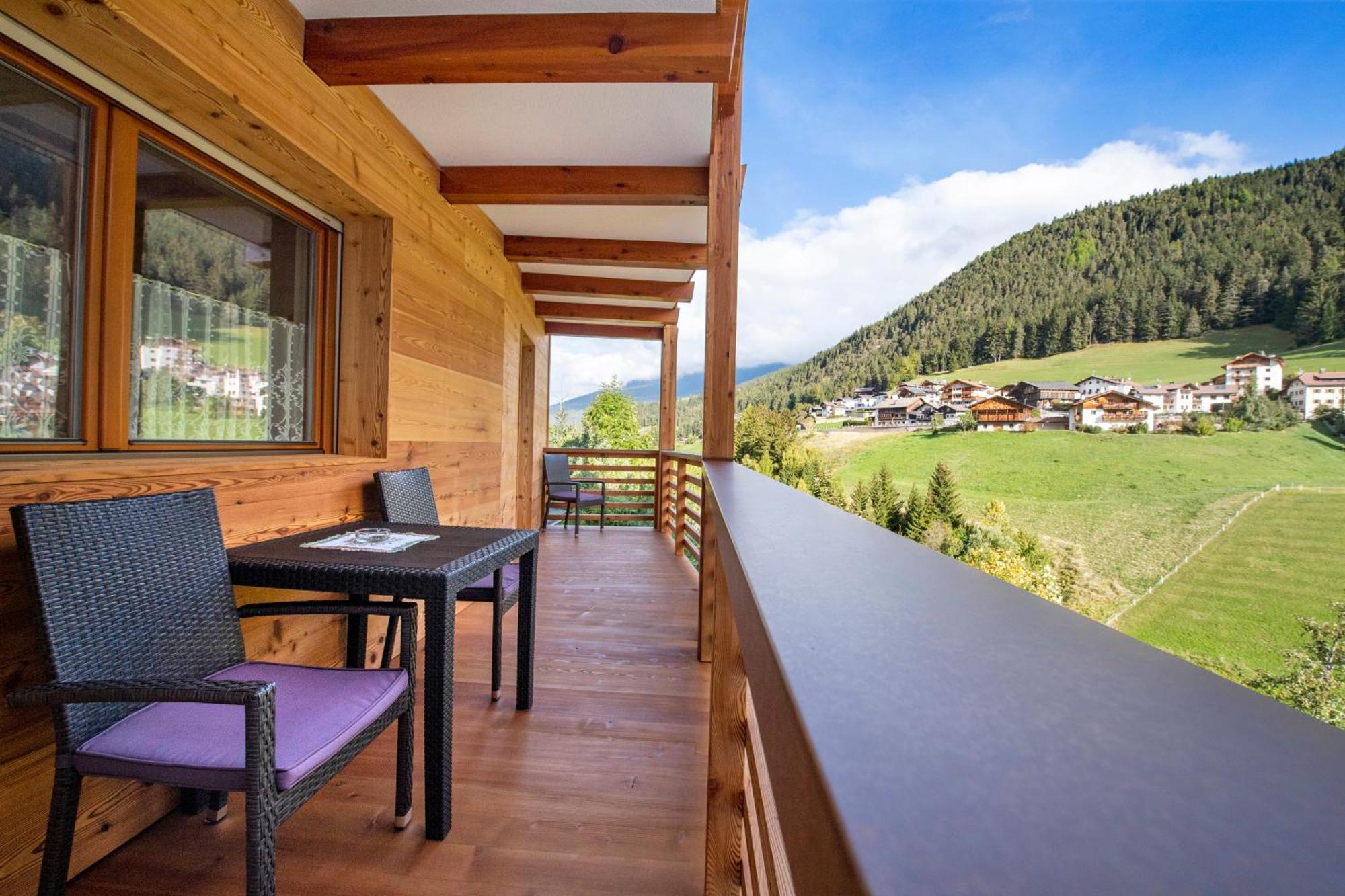 Apartments La Rives Santa Cristina Val Gardena Dış mekan fotoğraf